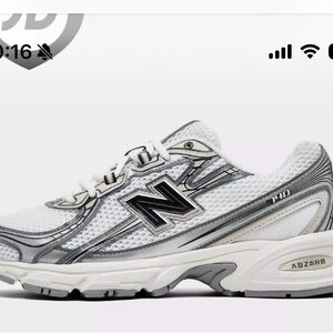 New Balance White and Black 740 Casual Shoes